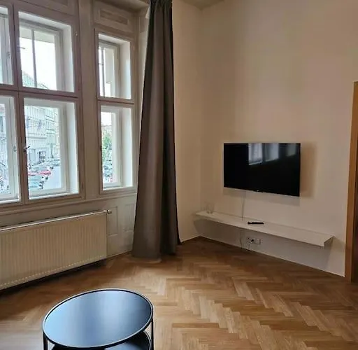 Spacious Elegance - A Gem Praga