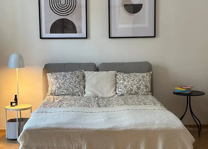 Spacious Elegance - A Gem Apartament
