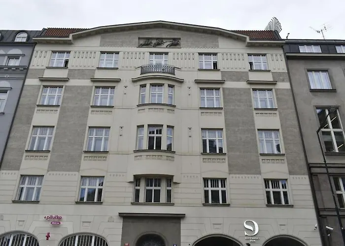 Spacious Elegance - A Gem Apartamento Praga